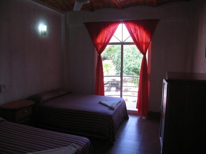 Hotel Y Suites Bugambilias Rincon de Guayabitos Zewnętrze zdjęcie