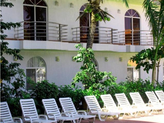 Hotel Y Suites Bugambilias Rincon de Guayabitos Zewnętrze zdjęcie