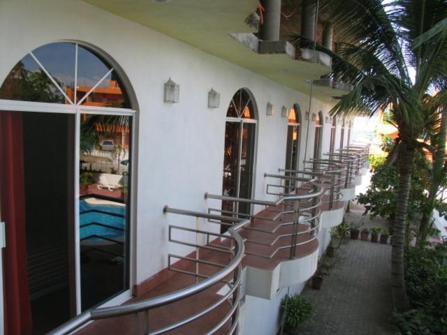 Hotel Y Suites Bugambilias Rincon de Guayabitos Zewnętrze zdjęcie